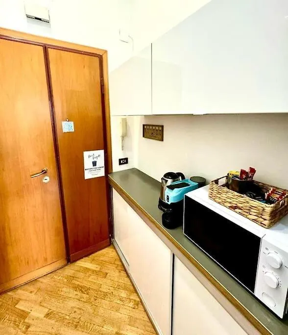 Francy S Home In Roma Daire