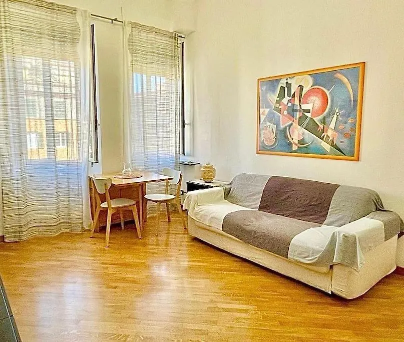 Francy S Home In Rome 0*,  Italy